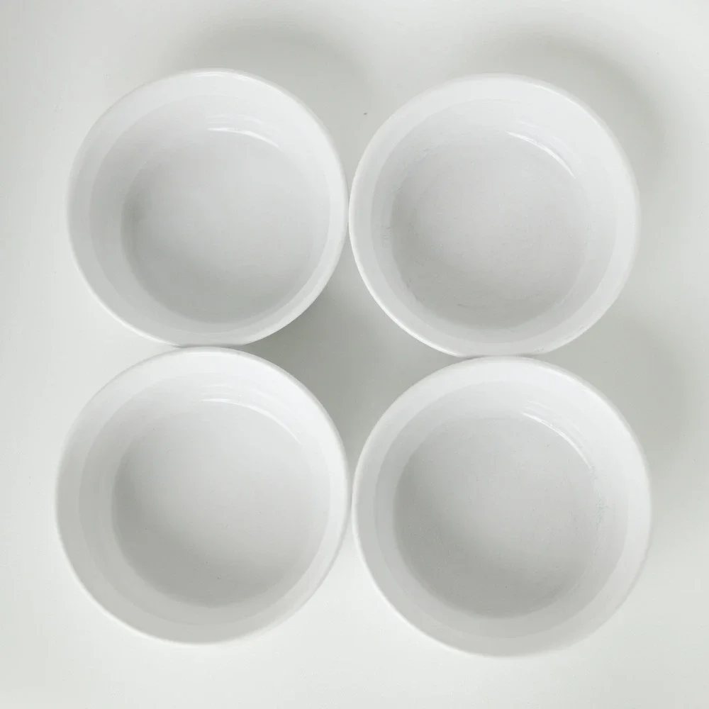 Lot of 4 Corning Ware French White F-16-B 500 ML Bowls w/ 2 Lids Ramekin Set